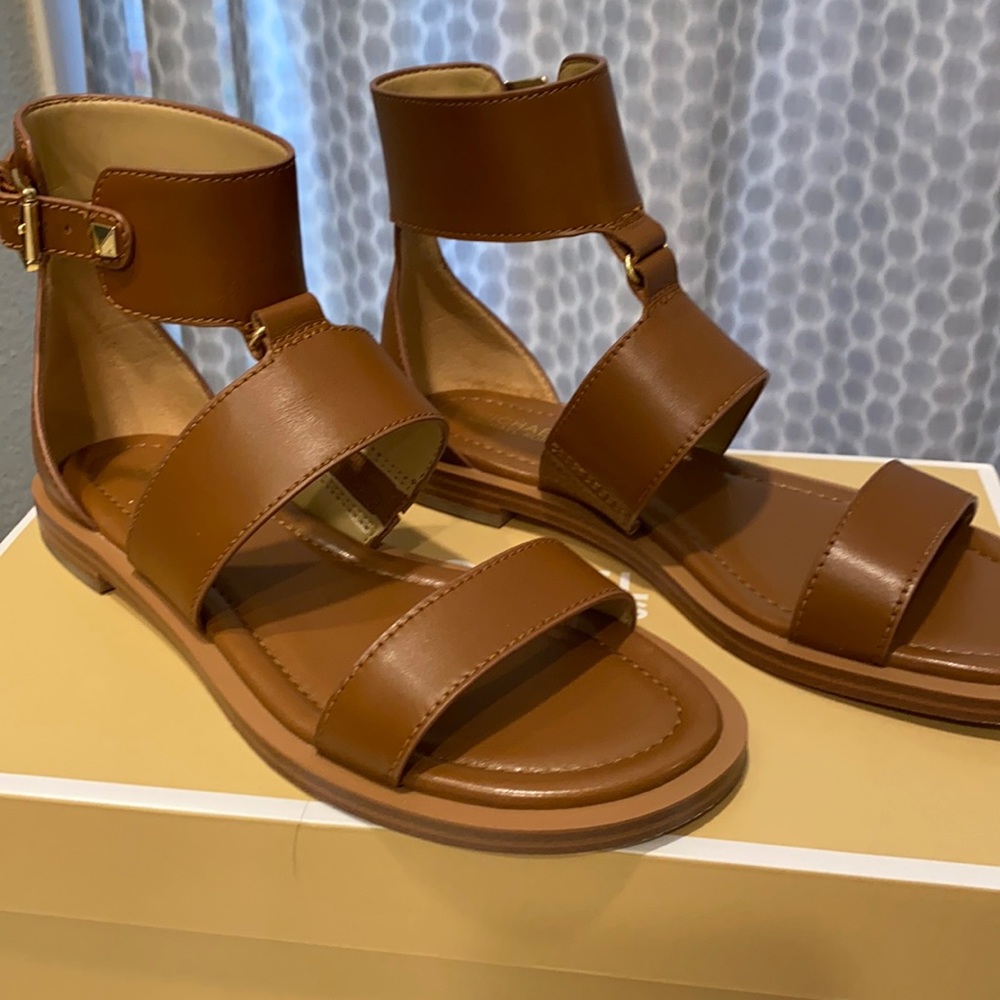 Michael Kors Amos Flat Leather Sandal